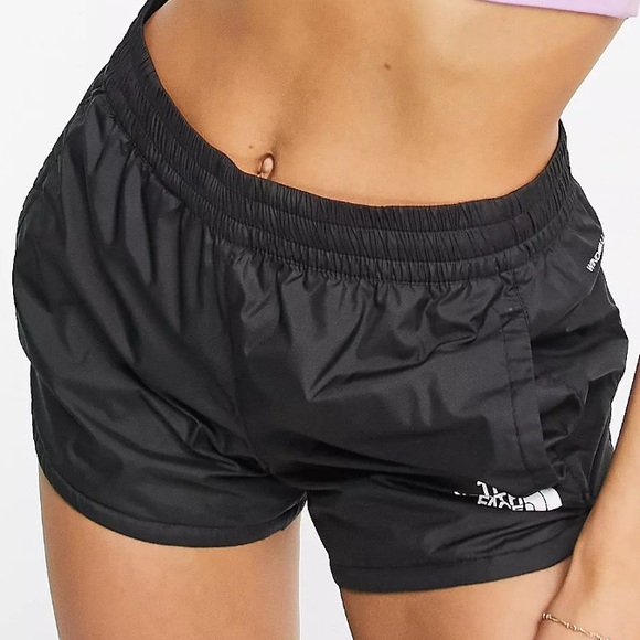 THE NORTH FACE | Women’s Windwall Shorts - Picture 12 of 13